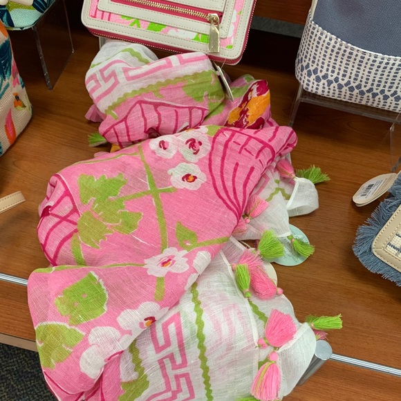 Meet your Posher, Daphney - Picture 1 of 1